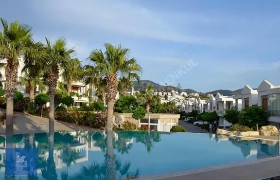 Bodrum Yalıkavak'ta Denize Sıfır 4+1 Satılık Bahçe Dubleksi 2