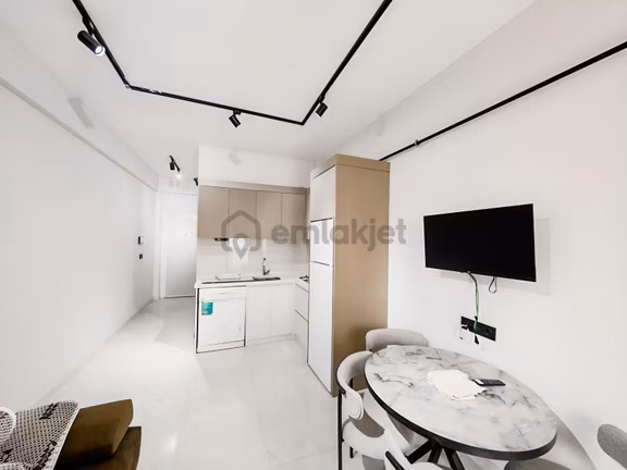 Şehir Hastanesine *100 Metre *arakat*1+1*sıfır Eşyalı Apart 1