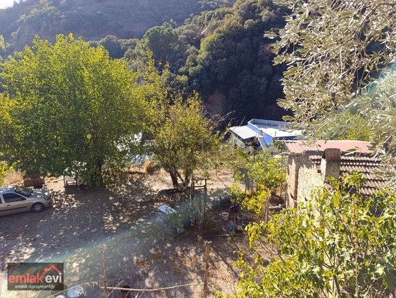 Emlak Evi'nden Çayyüzü Mah. Satılık Köy Evi Ve Arsası 1