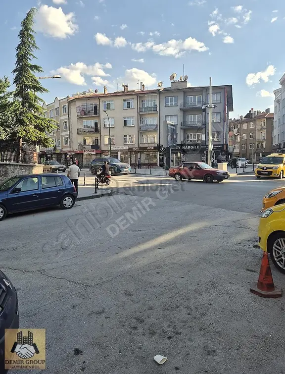 İstanbul Caddesi'nde Satılık 35 M² Kiracılı Dükkan 2