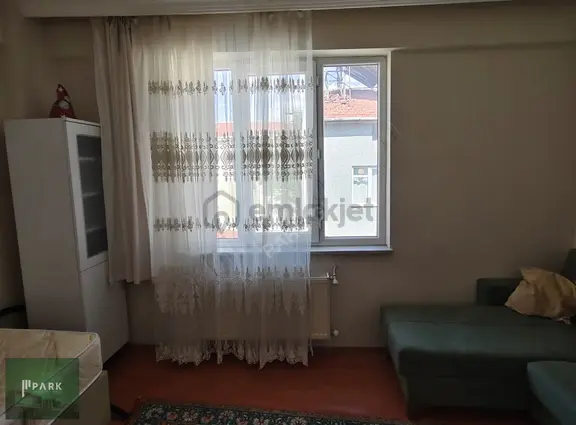 Parkgayrimenkulden Şirintepede Satılık Balkonlu Eşyalı 1+1 Daire 2