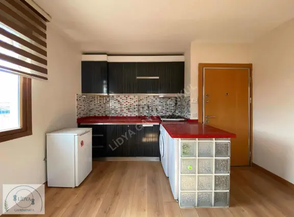 7tepe Üniye Çok Yakın Kısmi Eşyalı Ara Kat 1+1 2