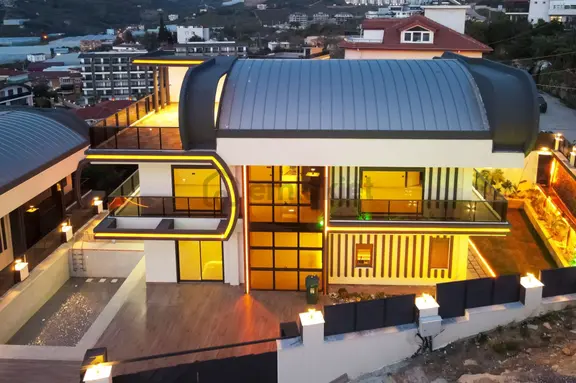 Alanya Kargıcak’ta Akıllı Ev Sistemli Ultra Lüks 5+1 Satılık Villa 1
