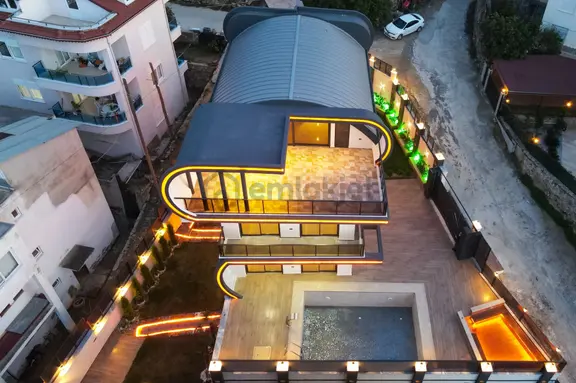 Alanya Kargıcak’ta Akıllı Ev Sistemli Ultra Lüks 5+1 Satılık Villa 2