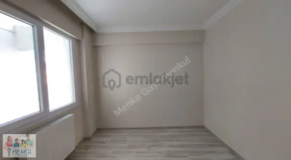 Manisa Yunusemre 50.yıl Mah.asansörlü Ara Kat Satılık Daire 1