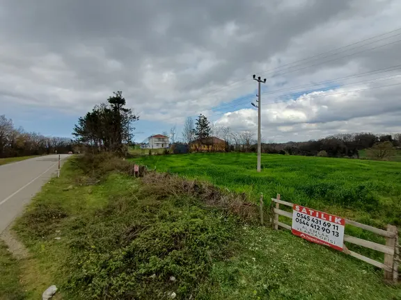 Alaçam Esentepe Mah. De Anayola Cephe 1.938 M2 Tek Tapu Arsa 1
