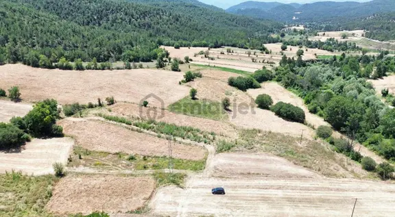 Göynük Karaardıç Köyünde 286 M2 Satılık Arazi 1