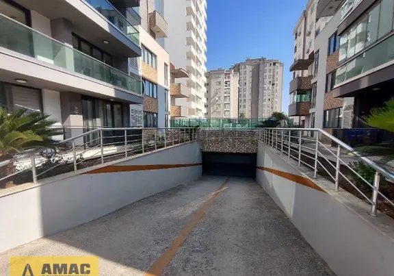 Gürselpaşa/türkmenbaşı Bulvr Az Katlı Prestijli Site'de 3+1 Satılık Daire 2