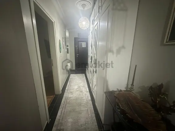 Re/max Selhattin'den Orhangazi Mahallesinde 3+1 85m2 Daire 1
