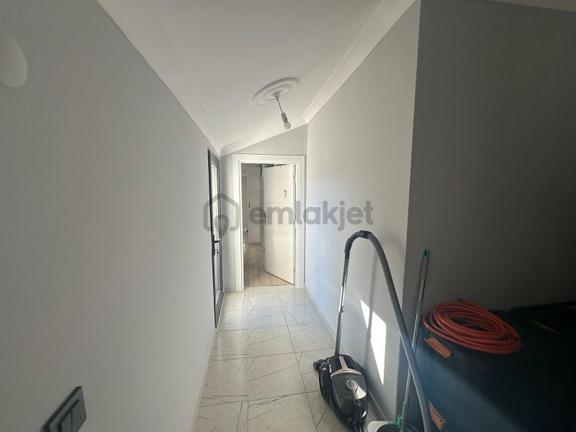 Re/max Selhattin'den Mevlana Mahallesinde 3,5+1 Teraslı Daire 2