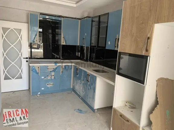 Dirican Dan Fatih Karakol Civ.lüks 2+1 ,kızartma Mutfak 2 Banyo 1