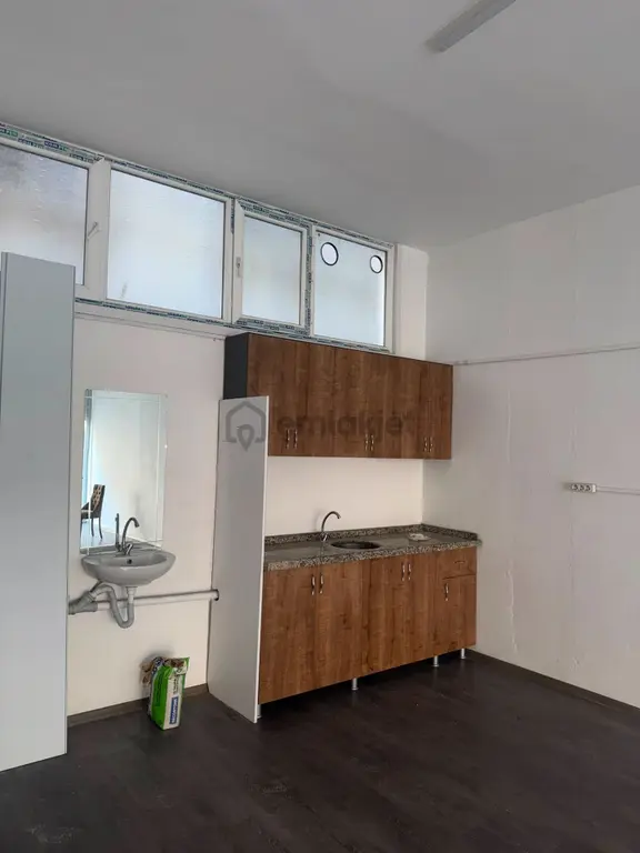 Esenyurt Atalay Caddesi’nde Kiralık 80 M² Dükkan | Düz Ayak | Mutfaklı | Tuvaletli 2