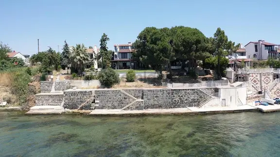 Marmaraereğlisi Merkezinde Kiralık Yalı Havuzlu Site İçerisinde 1
