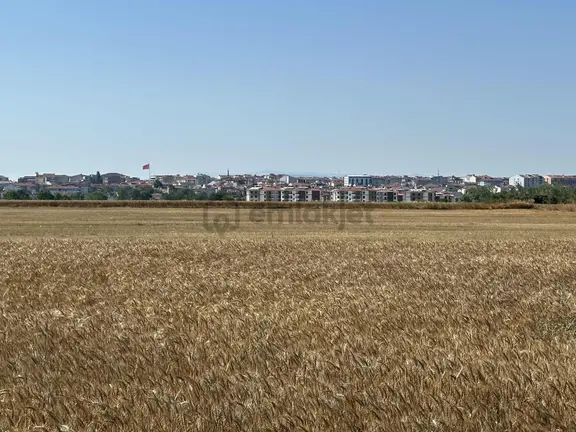 Saray Merkezde Sanayi Bölgesinde Tarladan Hisse Araç Takaslı 2