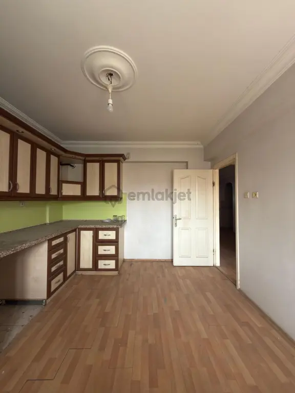 Nova'dan Acarlar Mh.'de 5+1 200 M2 Satılık Daire 2