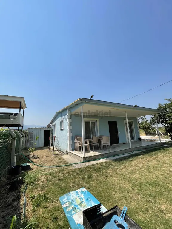 İzmir Menemen Emiralemde 404 M² Bahçeli 2+1 Müstakil Satılık Ev 2