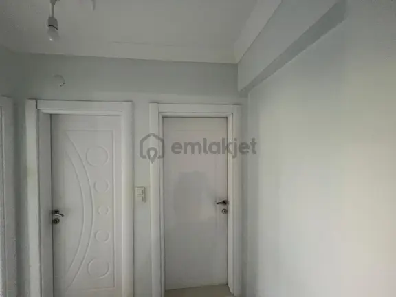 3+1 (geniş) Yeni Bina Siteiçi(ekstralı)denize/izmit Yoluna Yakn 2
