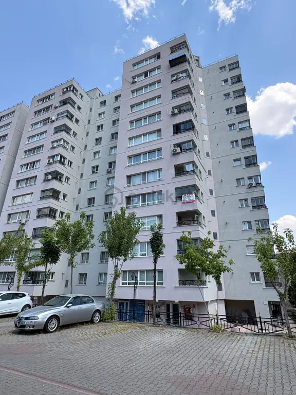 Liparis Sitesin'de 3+1 4.kat Ön Mevlana Bulvarı Manzaralı 1