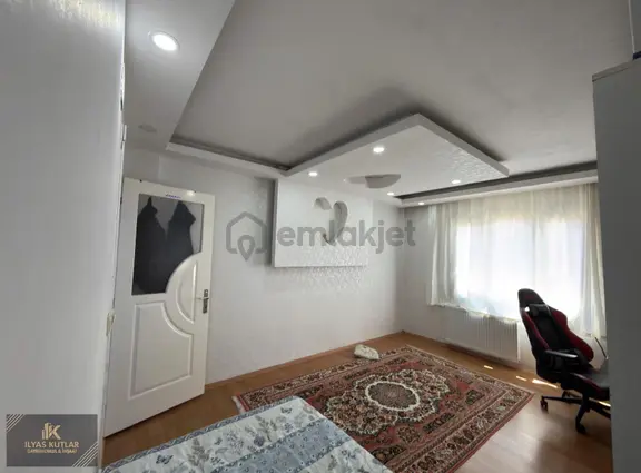 75 Yıl Mh 4 Katlı Binanın 4 Üncü Katı Yapı Kayıt Belgeli Daire 2