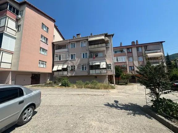Değirmendere Güzel Konumda Site İçi 3+1 Satılık Daire 1