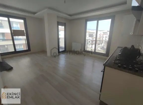 Ekinci Emlak'tan Buca Adatepe Mah.1+1 48m2 Arakat 2