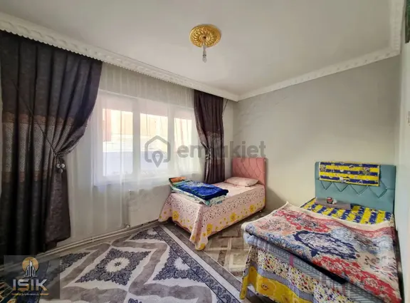 Işık Gayrimenkul' Den Yunusemre' De Satılık 3+1 Daire 1