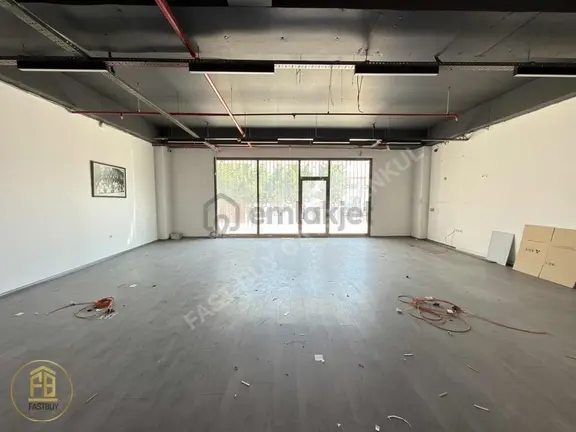 Bornova Pınarbaşı Cadde Üzeri Kiralık 460m2 Dükkan 2