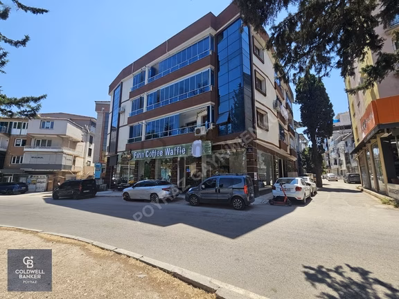Buca Şirinyer'de Satılık Ara Kat 135 M2 3+1 Lüks Daire 1
