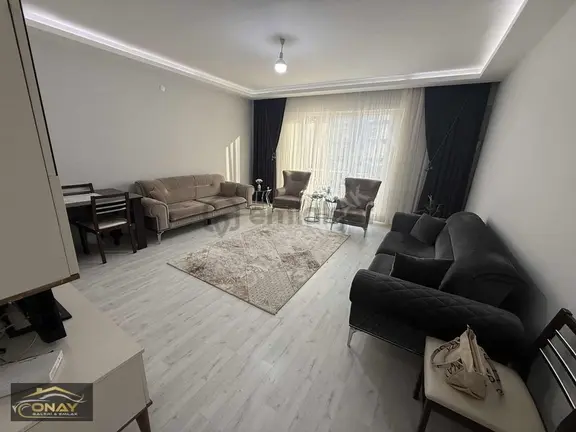 Onay Emlak' Tan Eşsiz Satılık 3+1 Daire 2
