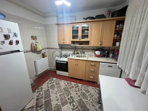Trabzon Merkezi Konumda Satılık 3+1 Daire 2