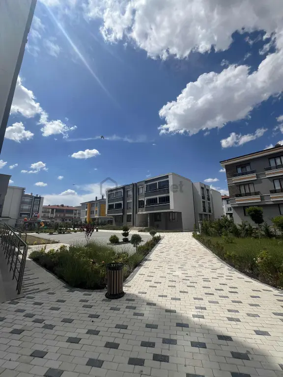 Melsa Başodadan S. Eyyubi Mah. Perla Palace Sitesinde 3+1 Daire 2