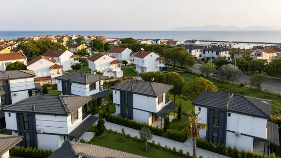 No:10 Gayrimenkul’den Akvaryum Koyu’nda Denize 100 Metre Eşyalı 3+1 Dubleks Villa 2