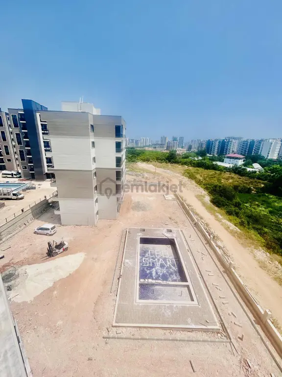 Acil Mersin Eski Mezitlide Satılık 2+1 Daire 2