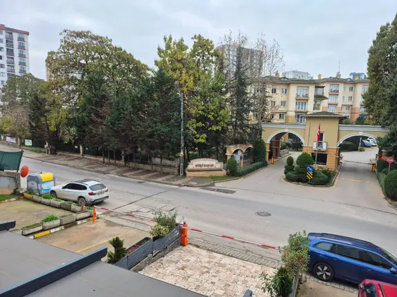 Tuzla Aydınlı'da 120 M2 Asma Katlı Kiralık Dükkan 2