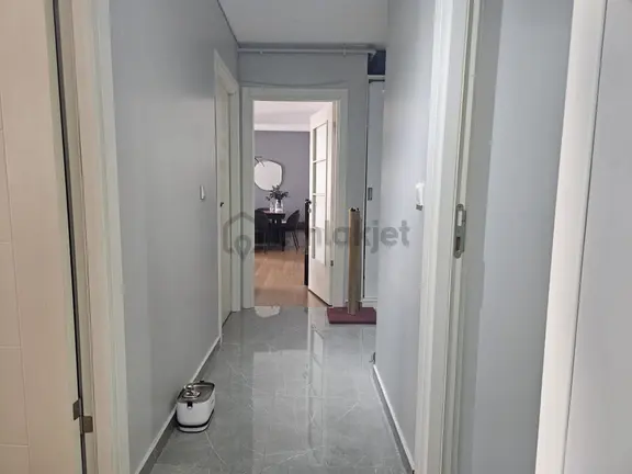 Sancaktepe 216 Konutları'nda Yenilenmiş 2+1 Havuzlu Site Metroya Yürüme Mesafesinde 1