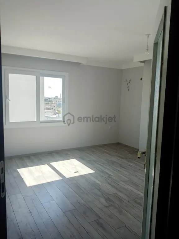 Yeşiltepe Mahallesi Kiralık 2+1 Bakımlı Daire 2