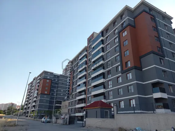 Fahri Korutürkte Park Valley Towersda Satılık 4+1 Daire 1