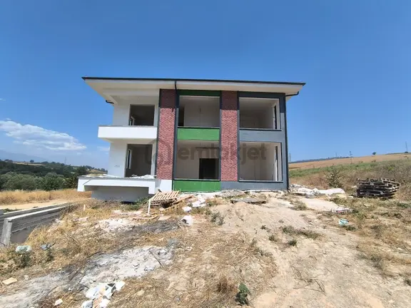 Kariyer'den Mobiliyum Karşısı Satılık 375 M² 5+1 Bahçeli Villa 1