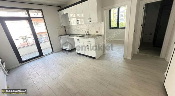 Balcıoğlu Emlaktan Alaylar 2 Mah Garajlı 1+1 Satılık Daire 1