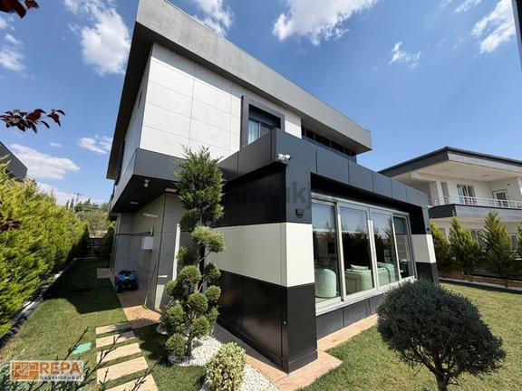 Repa Gayrimenkul Furkan Özer'den Körkün De Özel Mimari 6+1 Villa 2