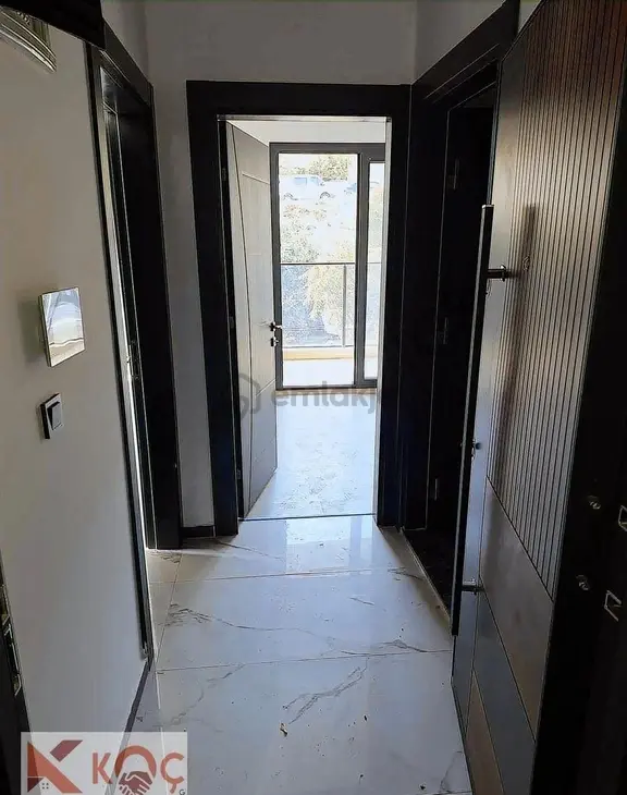 Kuşadası Merkezde 1+1 Satılık Sıfır Daire 2