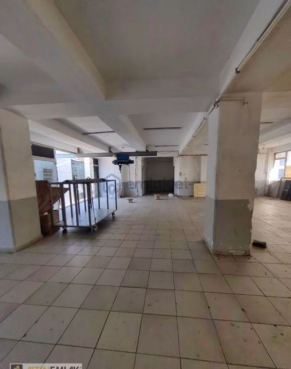Bağcılar 15 Temmuz Da Kiralık 240 M2 Kullanışlı İşyeri Dükkan 2
