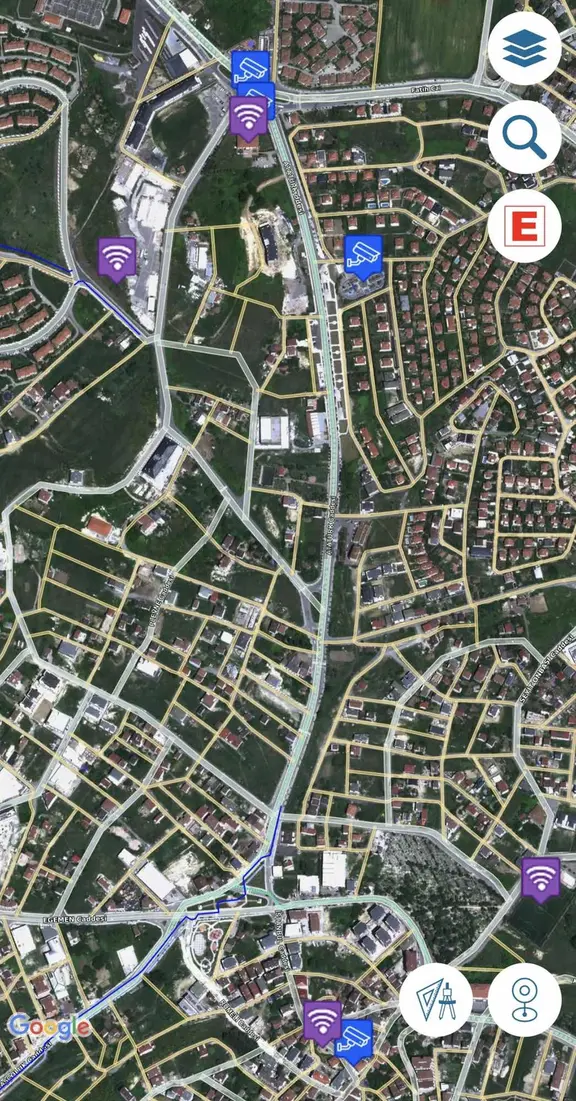 Metro Durağına Yürüme Mesafesinde Caddeye Cephe 770m2 Güzel Arsa 1