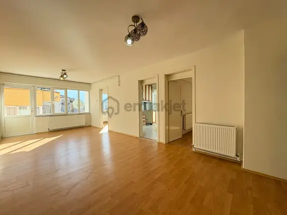 İstiklal Caddesi Madlen Yanı Satılık 3+1 Daire 2