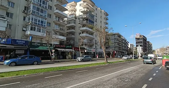 Karşıyaka Nergiz'de Devren Kiralık Cafe 2