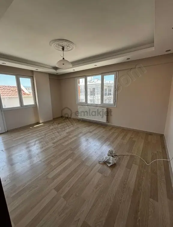 Cengiz Topel Mah. 3+1 Satılık Daire 1