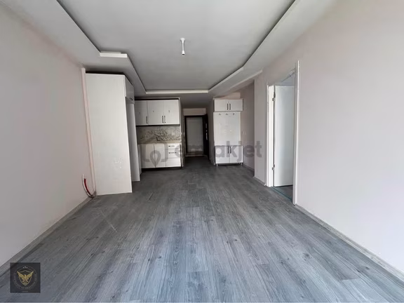 Beylikdüzü Cumhuriyet Mahallesinde Merkezi Konumda Metrobüse Komşu 1+1 Dairemiz 2