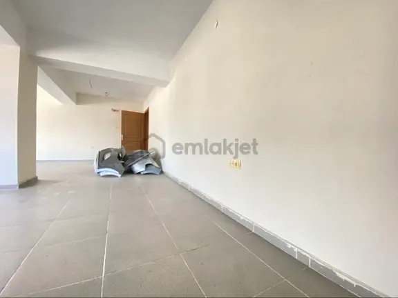 Akalından Buca Sanayi'de Satılık 70m2 Kupon İşyeri 2