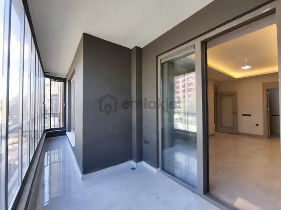 Kuzey Meram Lüks 4+1 226 M² Yerden Isıtmalı Site İçerisinde 2