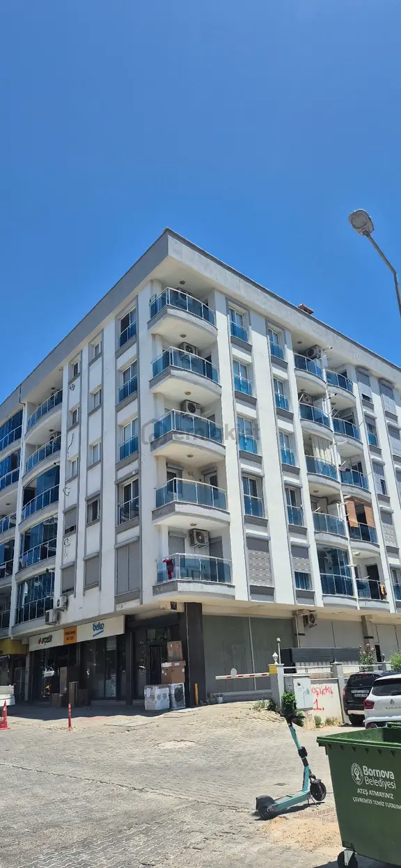 Bornova Da 2+1 Kiralık Geniş Daire 1